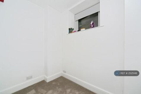 Small Bedroom  (Baby, Small Child)