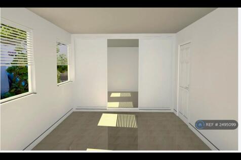 Double Room With Floor To Ceiling Fitted Wardrobe 