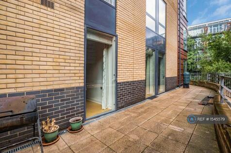 Patio Area Towards Canal Basin