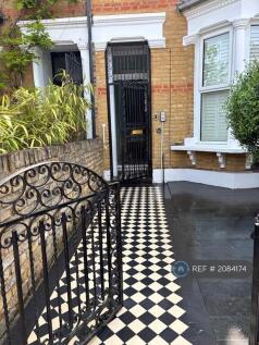 Front Garden Leading To Main Entrance 