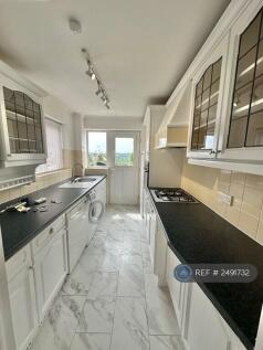 Kitchen With Built In Appliances