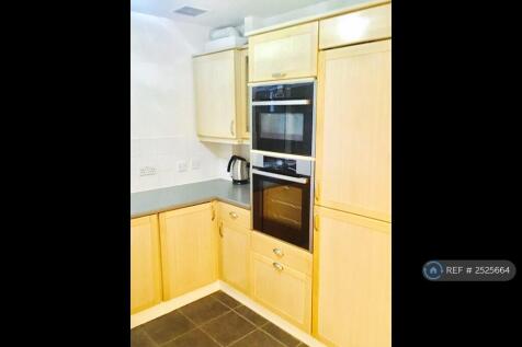 Very Modern And Fully Stocked Kitchen