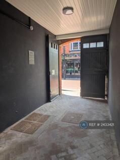 Loft House Courtyard 