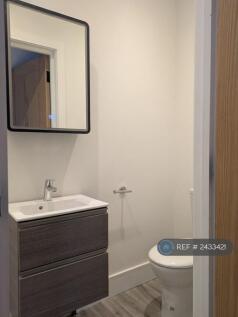 Loft House Top Floor Bathroom