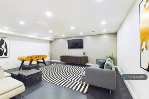 Cinema &amp; Games Room