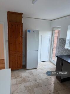 Kitchen Pic 3