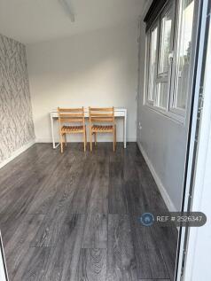Garden Studio - Pic 3