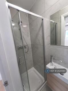 Room 2 Bathroom