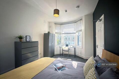 First Floor Bedroom 5