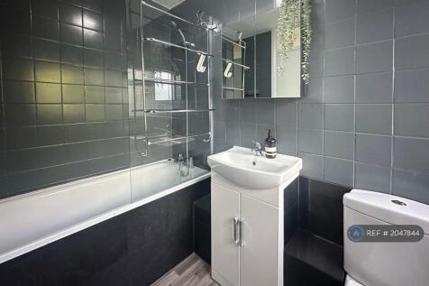 First Floor Bathroom