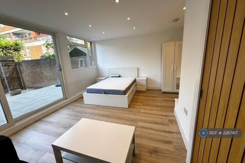 En-Suite Double Room With Garden 