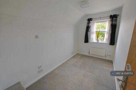Upstairs Bedroom 4