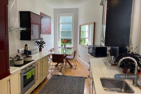 Large Dinning/Kitchen