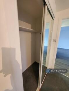 Master Bedroom - Wardrobe