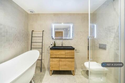 Ensuite Bathroom
