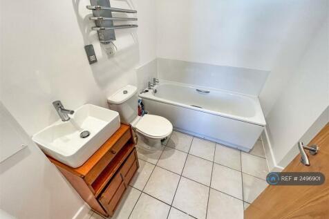 Ensuite For Master Bedroom