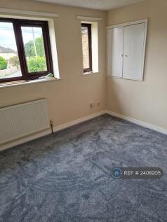 Front Double Bedroom With Storage Cubard 