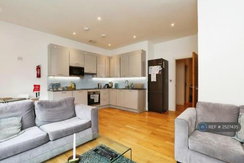 Lounge/Kitchen