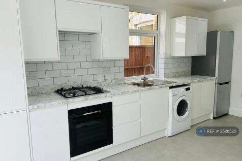 Kitchen - Newly Fitted - White