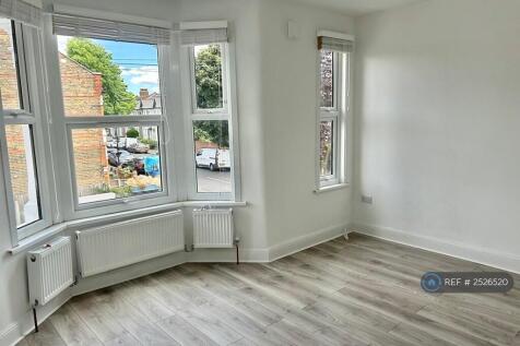 Bedroom 1 - First Floor