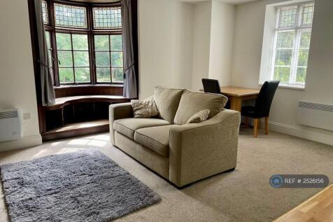 Living/Dining Area 