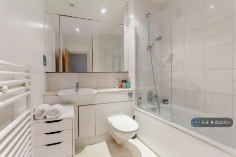 Bathroom Level 1