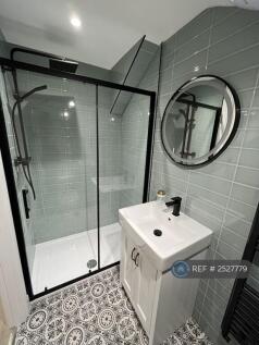Room 5 En-Suite