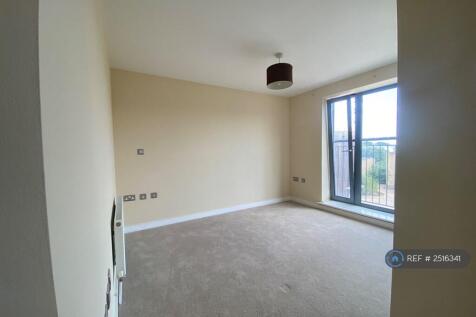 Master Bedroom 4
