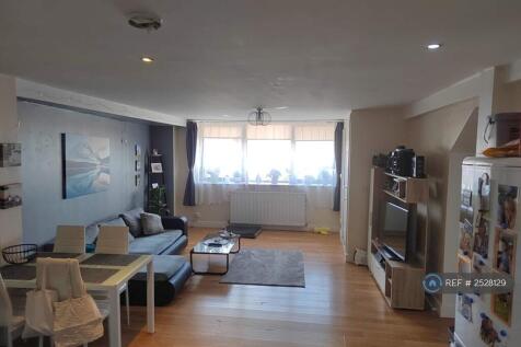 Lounge/Kitchen