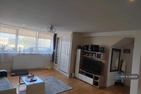 Lounge/Kitchen