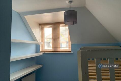 Smaller Bedroom