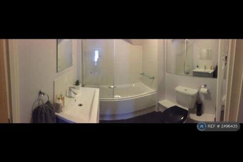 Big Bathroom With Bath