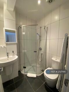En Suite Shower Bathroom
