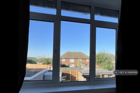 Rear Bedroom
