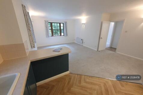 Living Area - Garden Facing