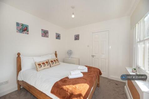 En-Suite Bedroom