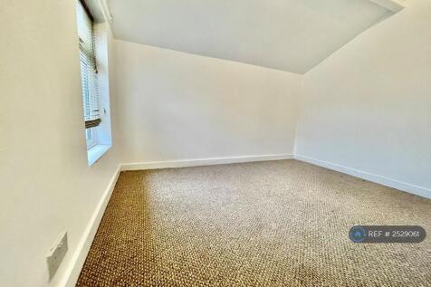 Bedroom 3 / Office / Dressing Room 