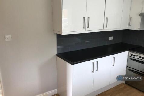 White Gloss Units, Space For Fridge/f &amp; Wash m/c 