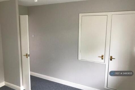 Rear Double, Wardrobe (Rhs) &amp; Immersion Cupboards