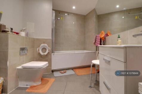 Large Family Bathroom