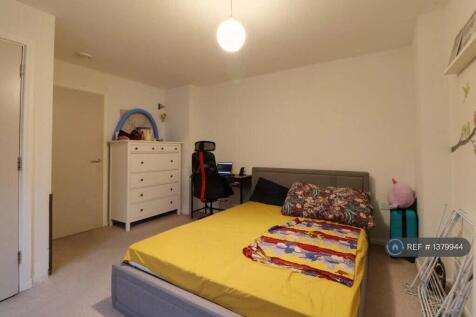 Large Master Bedroom