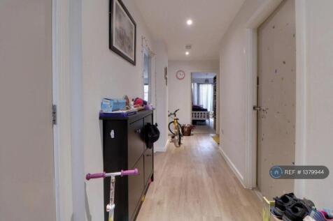 Spacious Hallway