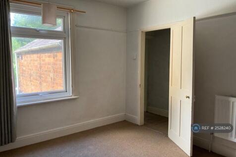 Bedroom 2 Picture 2