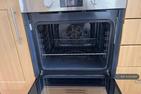 Pro Cleaned Oven