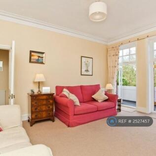 Sitting Room With Balcony 
