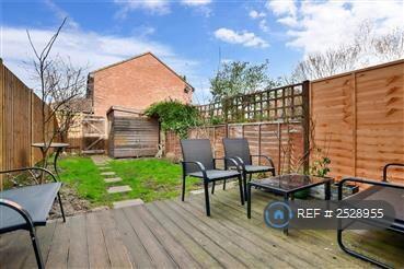 Private Garden &#43; Access To Private Car Park