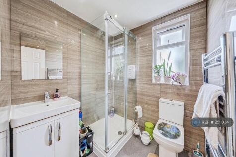 2nd Floor Ensuite