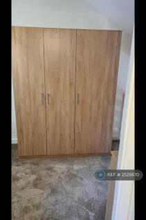 Wardrobe In Bed Room
