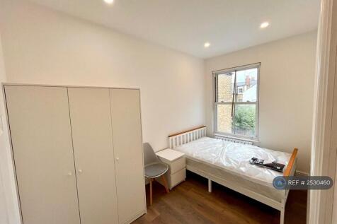 Ensuite Bedroom