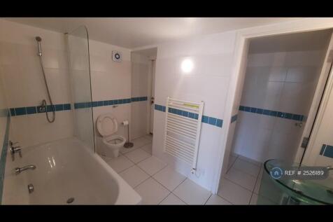 Upstairs Bathroom